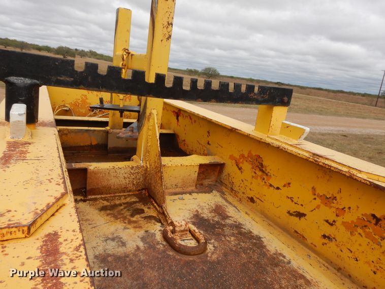 image for item DJ7477 1982 Nuttall 225-E  equipment trailer