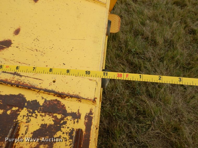 image for item DJ7477 1982 Nuttall 225-E  equipment trailer