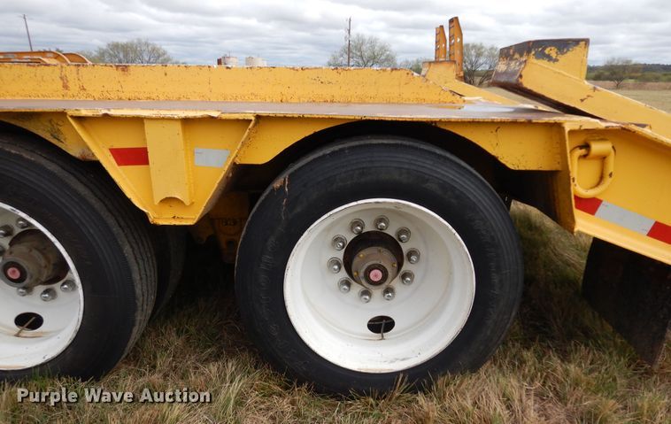 image for item DJ7477 1982 Nuttall 225-E  equipment trailer