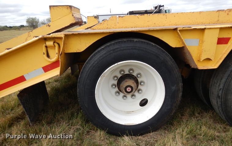 image for item DJ7477 1982 Nuttall 225-E  equipment trailer