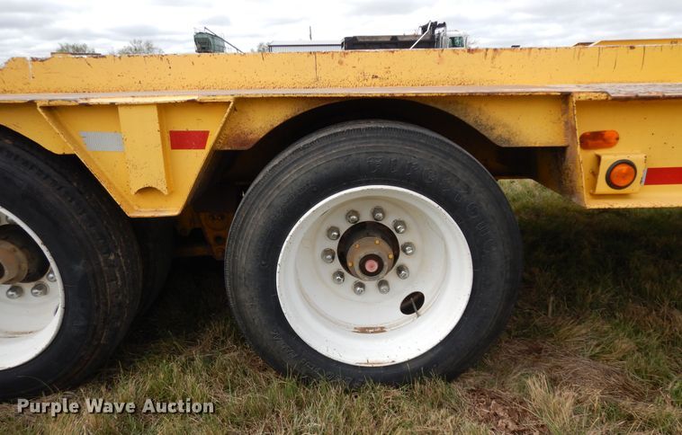 image for item DJ7477 1982 Nuttall 225-E  equipment trailer