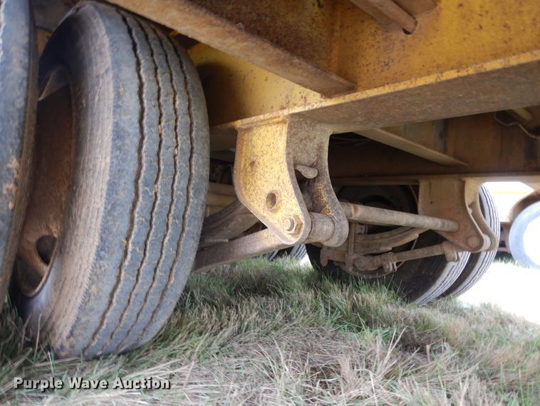 image for item DJ7477 1982 Nuttall 225-E  equipment trailer