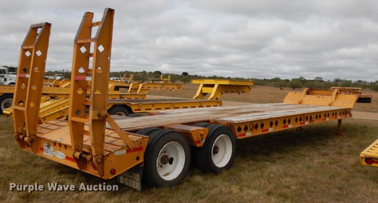image for item DJ7479 2000 Fontaine FLT-7-35HBTW  drop deck equipment trailer