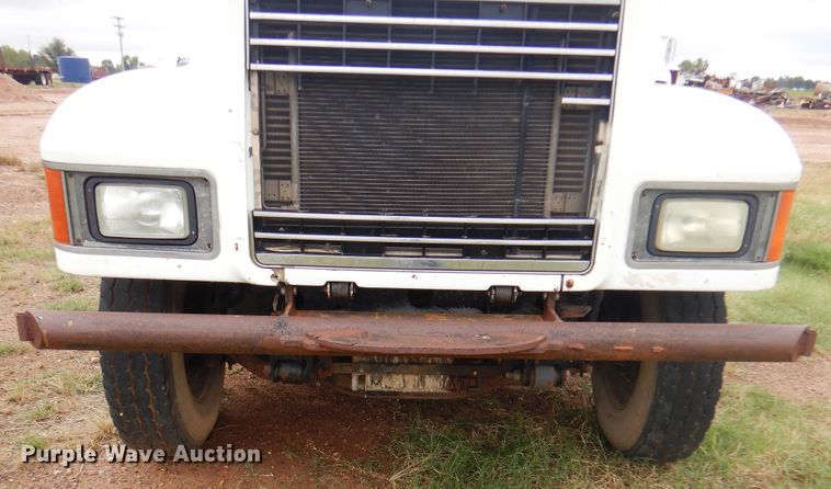 image for item DJ7514 2001 Mack CH613  semi truck