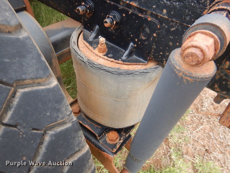 image for item DJ7514 2001 Mack CH613  semi truck