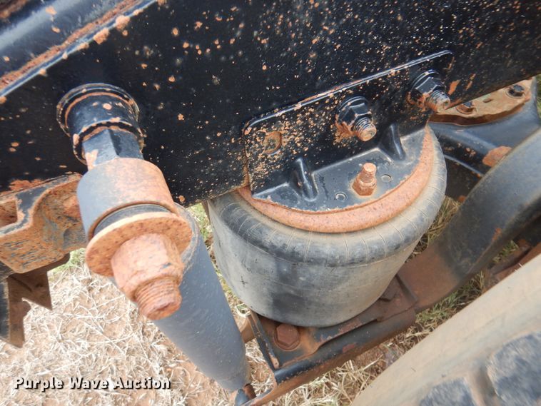 image for item DJ7514 2001 Mack CH613  semi truck