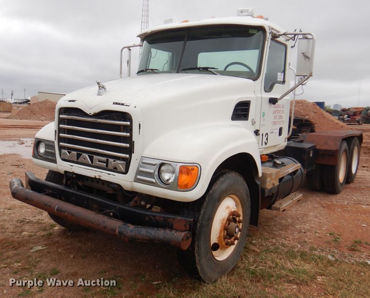 image for item DJ7515 2005 Mack CV713  semi truck