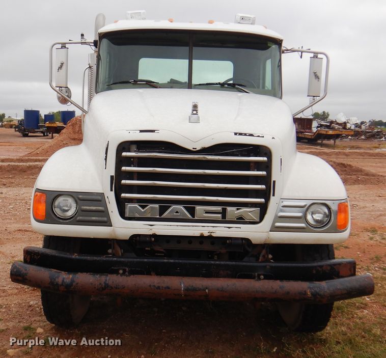 image for item DJ7515 2005 Mack CV713  semi truck