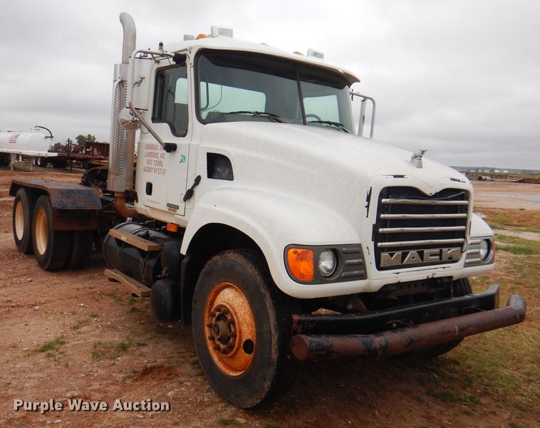 image for item DJ7515 2005 Mack CV713  semi truck