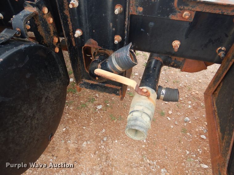 image for item DJ7515 2005 Mack CV713  semi truck