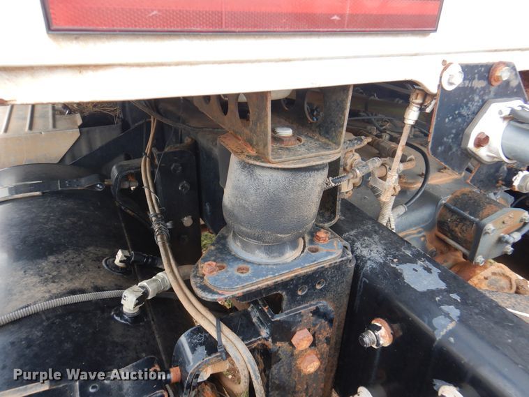 image for item DJ7515 2005 Mack CV713  semi truck