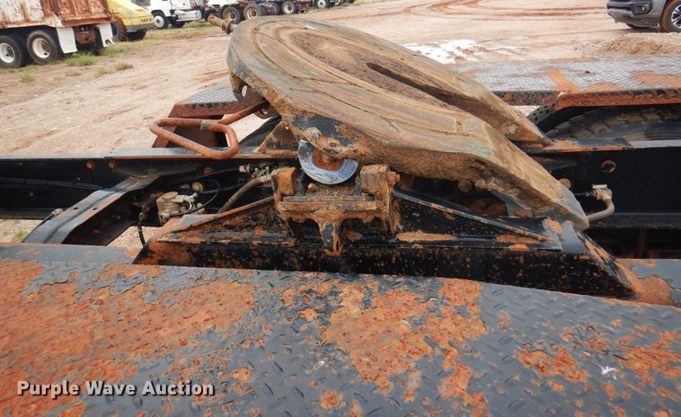 image for item DJ7515 2005 Mack CV713  semi truck