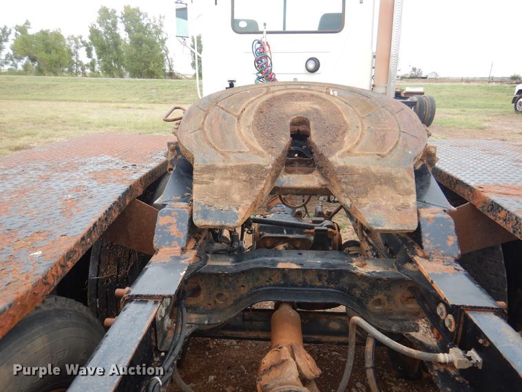 image for item DJ7515 2005 Mack CV713  semi truck