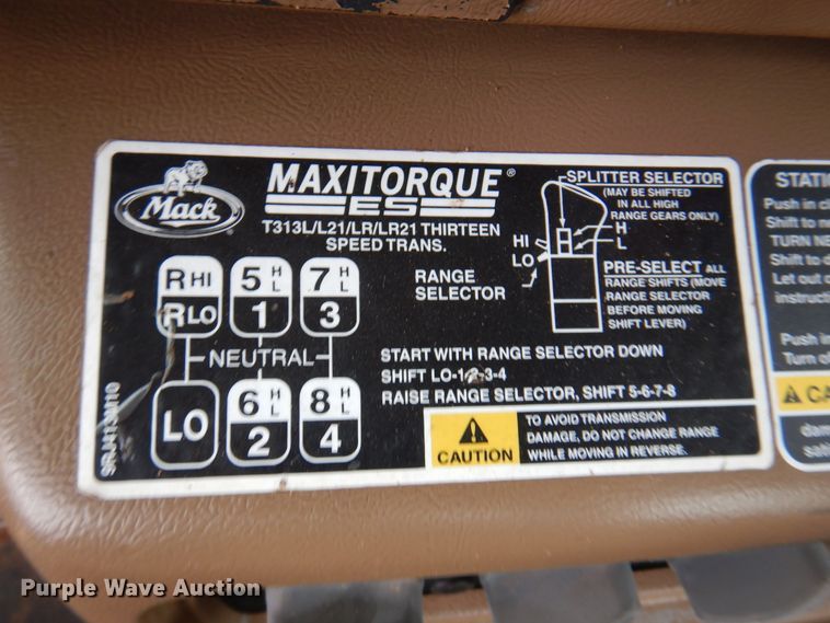 image for item DJ7515 2005 Mack CV713  semi truck