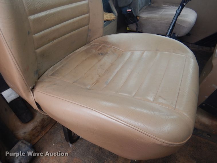 image for item DJ7515 2005 Mack CV713  semi truck