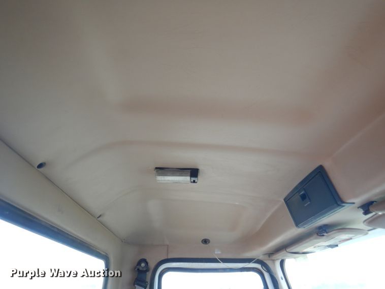 image for item DJ7515 2005 Mack CV713  semi truck