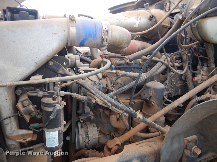 image for item DJ7515 2005 Mack CV713  semi truck