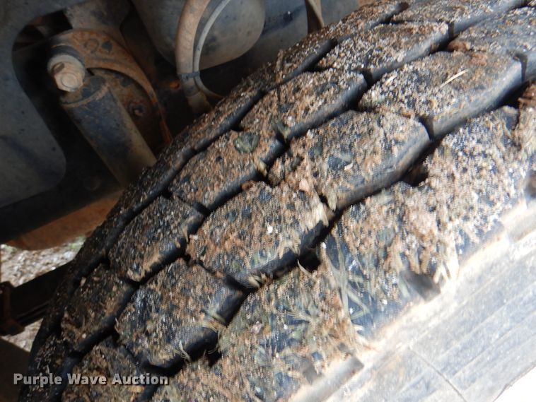 image for item DJ7515 2005 Mack CV713  semi truck