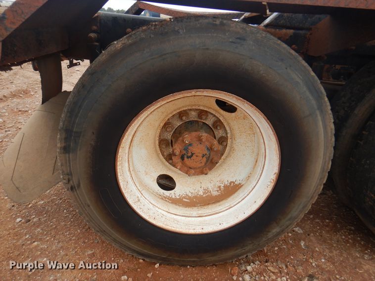 image for item DJ7515 2005 Mack CV713  semi truck