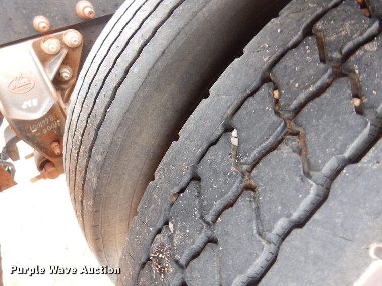 image for item DJ7515 2005 Mack CV713  semi truck