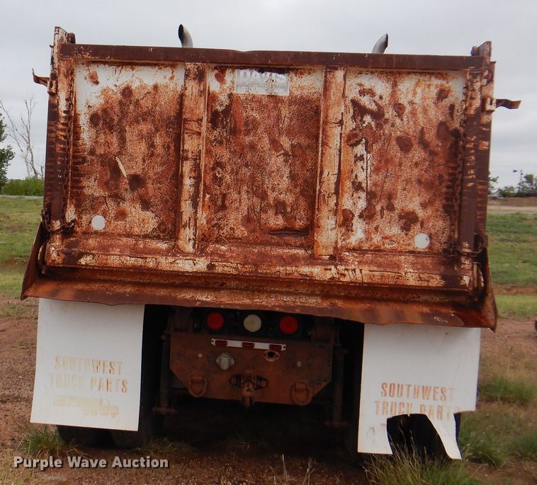 image for item DJ7516 2002 Mack CH613  dump truck