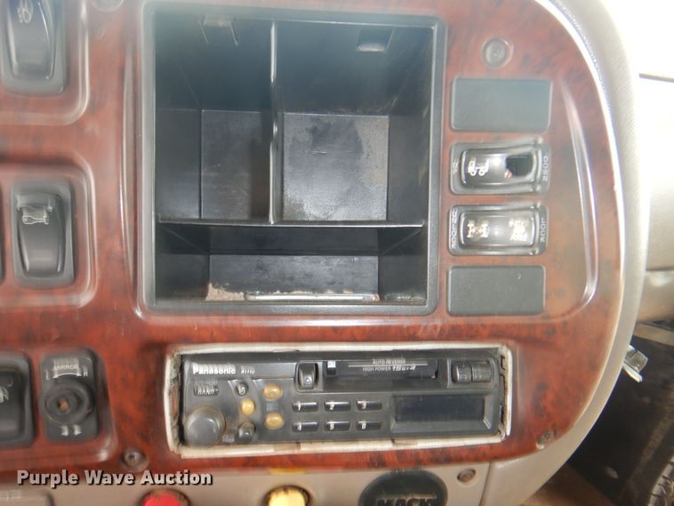 image for item DJ7516 2002 Mack CH613  dump truck