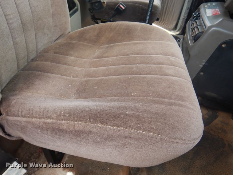 image for item DJ7516 2002 Mack CH613  dump truck