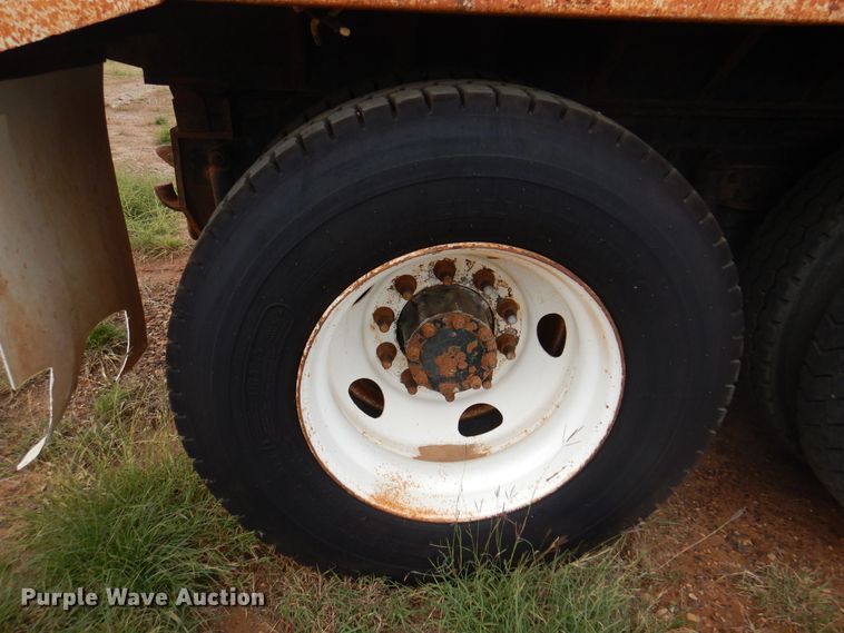 image for item DJ7516 2002 Mack CH613  dump truck