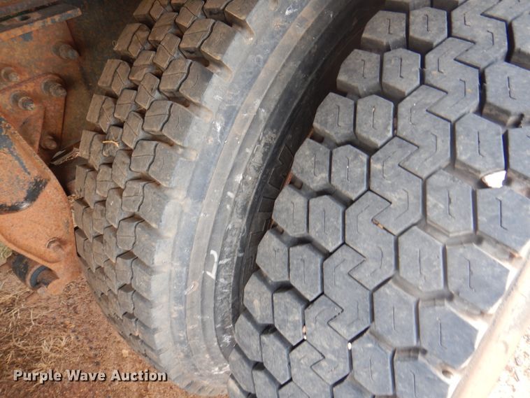 image for item DJ7516 2002 Mack CH613  dump truck