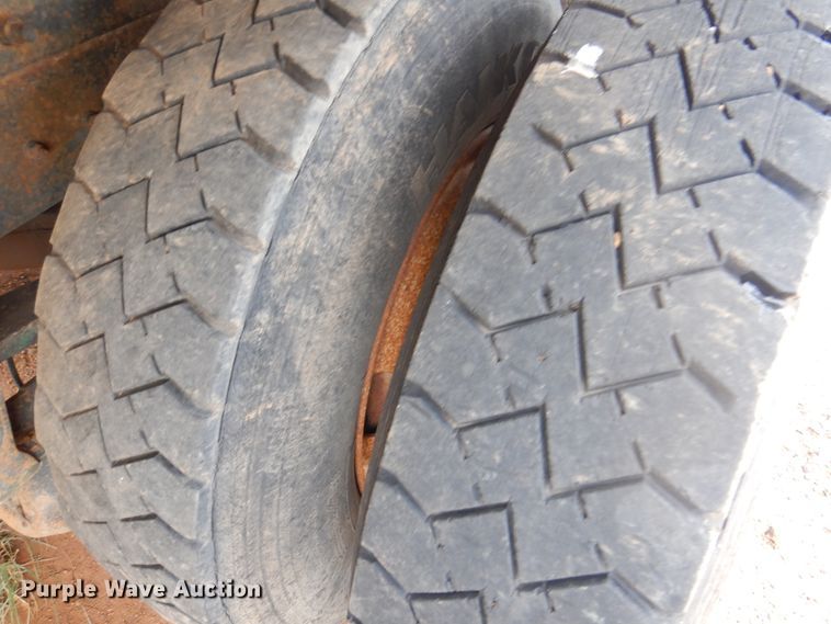 image for item DJ7516 2002 Mack CH613  dump truck