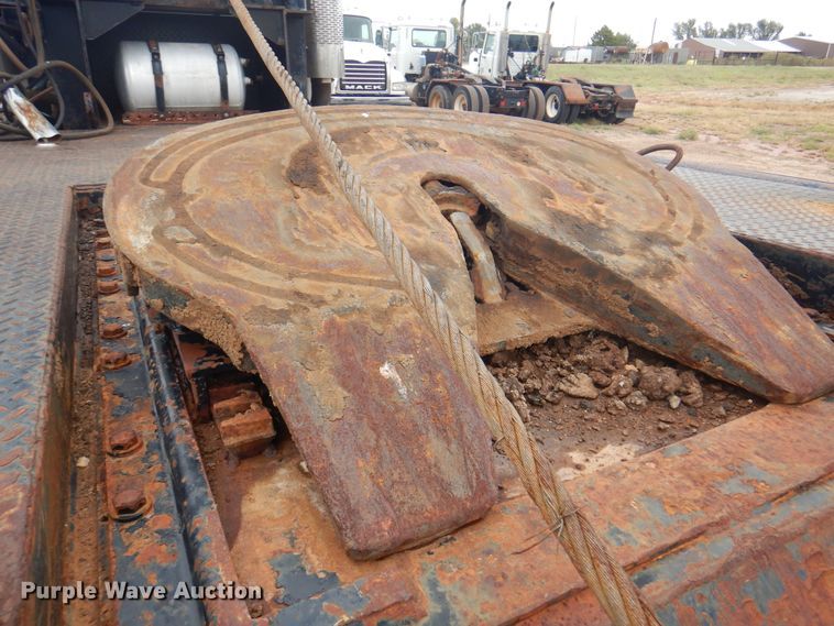 image for item DJ7517 2001 Mack CH613  winch truck