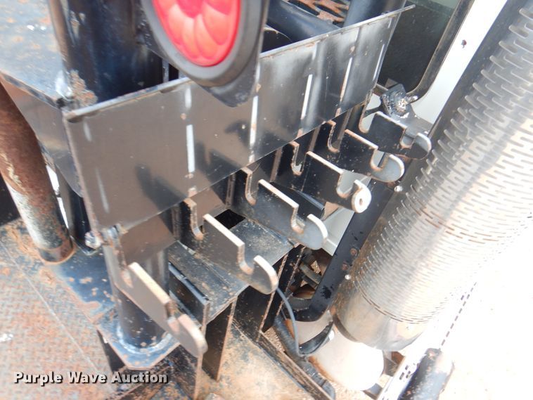 image for item DJ7517 2001 Mack CH613  winch truck