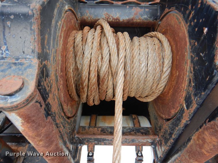 image for item DJ7517 2001 Mack CH613  winch truck