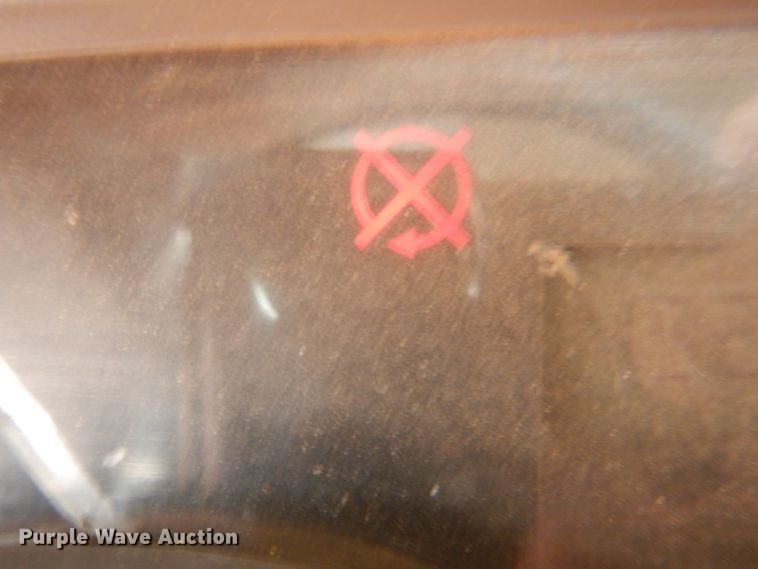 image for item DJ7517 2001 Mack CH613  winch truck