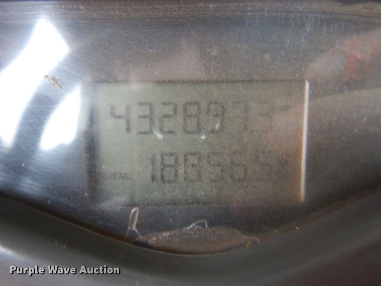 image for item DJ7517 2001 Mack CH613  winch truck