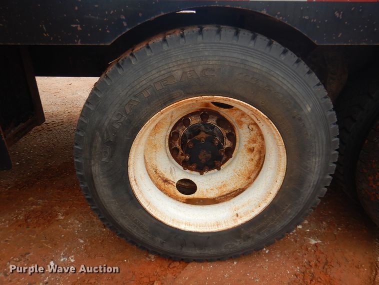 image for item DJ7517 2001 Mack CH613  winch truck