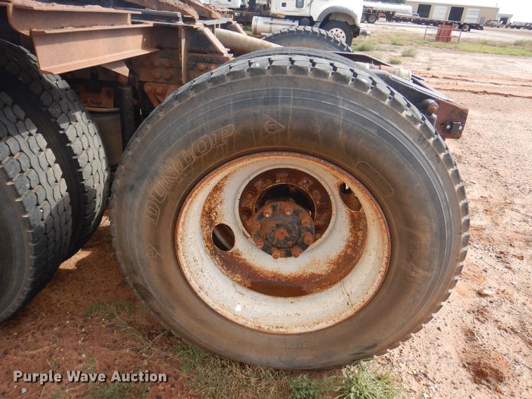 image for item DJ7518 2007 Mack CHN613  semi truck