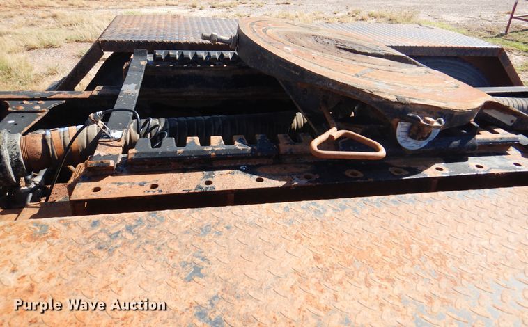 image for item DJ7521 2007 Mack CHN613  semi truck