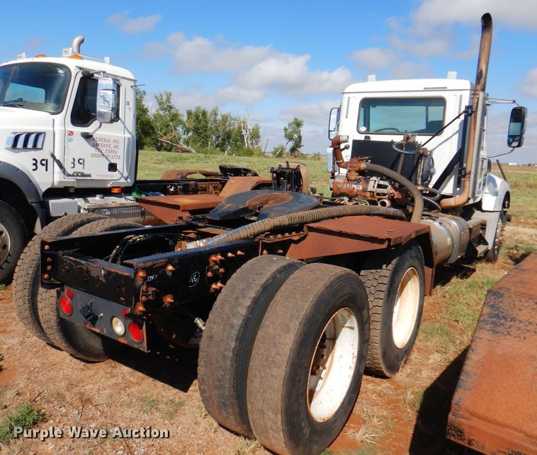 image for item DJ7522 2012 Mack GU713  semi truck