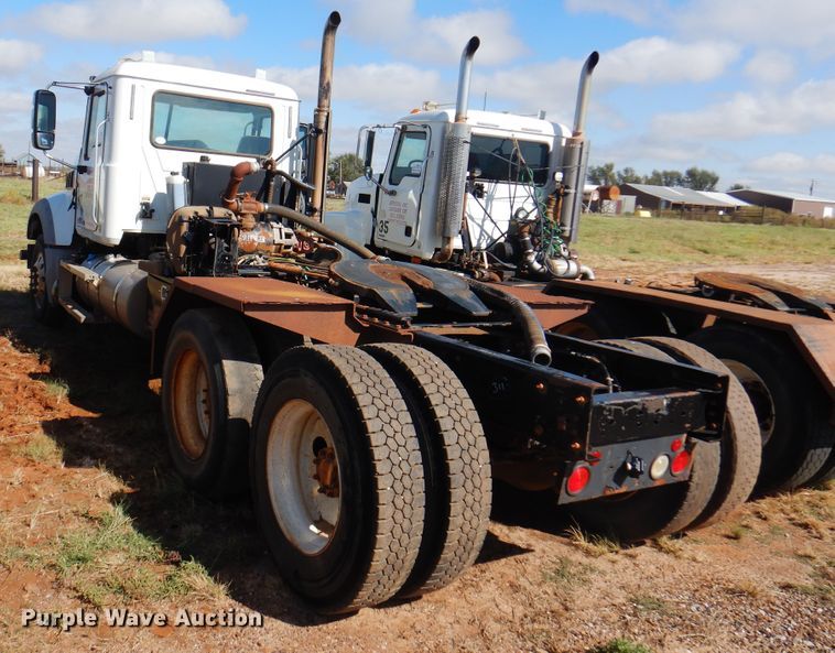 image for item DJ7522 2012 Mack GU713  semi truck