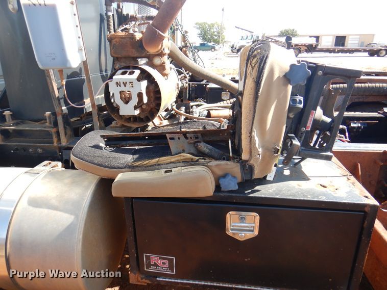 image for item DJ7522 2012 Mack GU713  semi truck