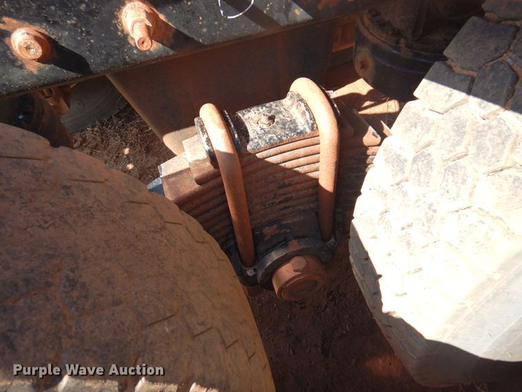 image for item DJ7522 2012 Mack GU713  semi truck