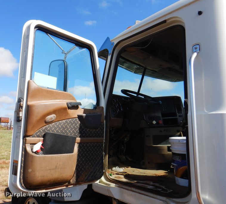 image for item DJ7522 2012 Mack GU713  semi truck