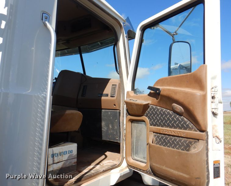 image for item DJ7522 2012 Mack GU713  semi truck