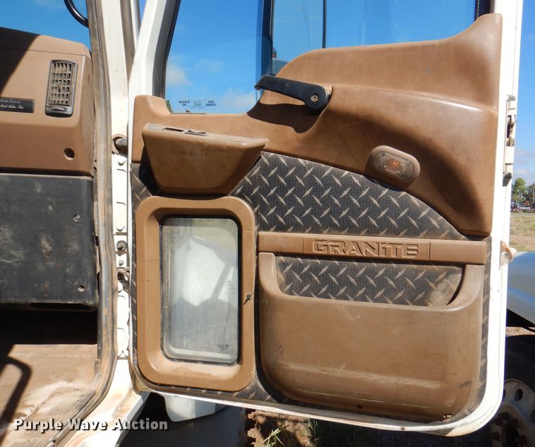 image for item DJ7522 2012 Mack GU713  semi truck