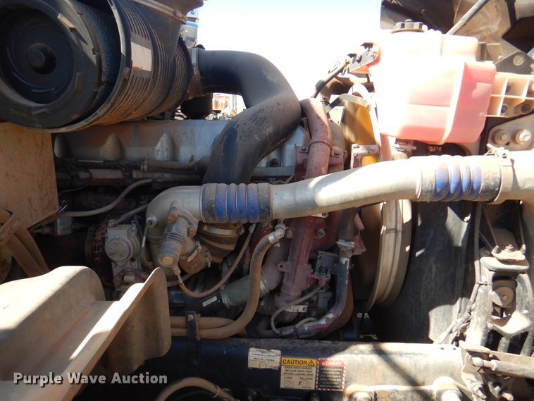 image for item DJ7522 2012 Mack GU713  semi truck