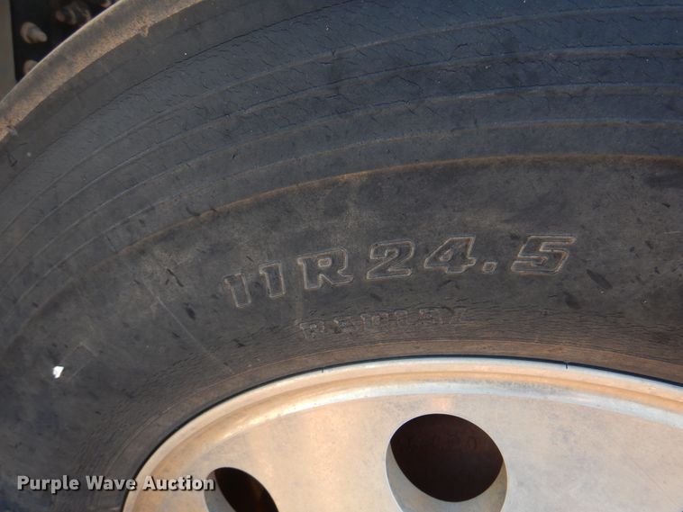 image for item DJ7522 2012 Mack GU713  semi truck