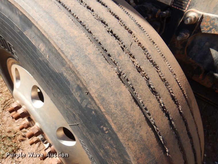 image for item DJ7522 2012 Mack GU713  semi truck