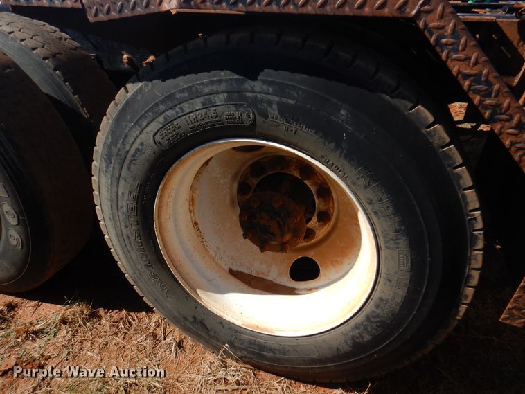 image for item DJ7522 2012 Mack GU713  semi truck