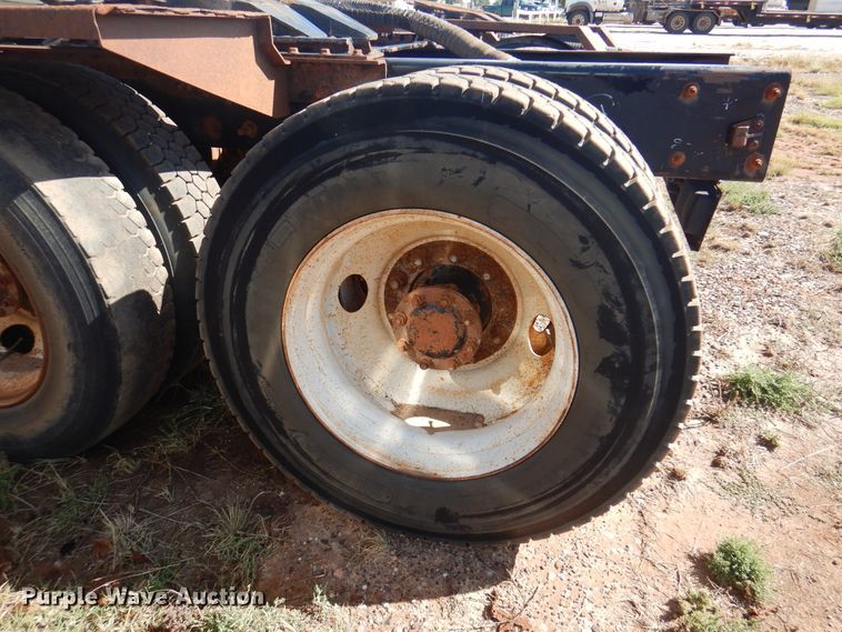 image for item DJ7522 2012 Mack GU713  semi truck